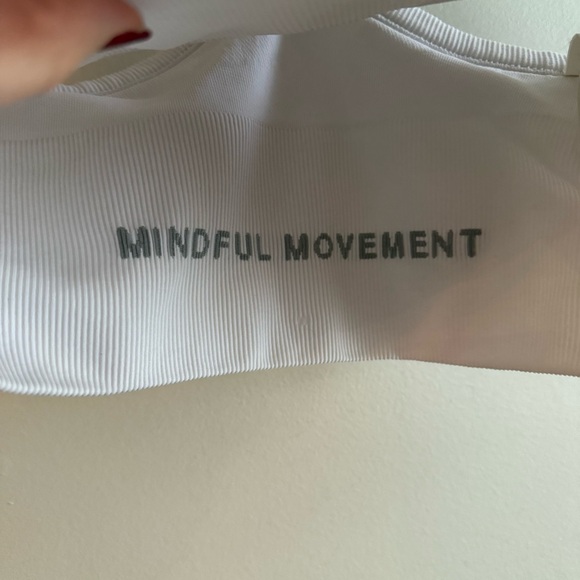 Alo Seamless Ribbed Favorite Bra Tank - Picture 5 of 10